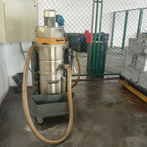 commercial industrial vacuum cleaners